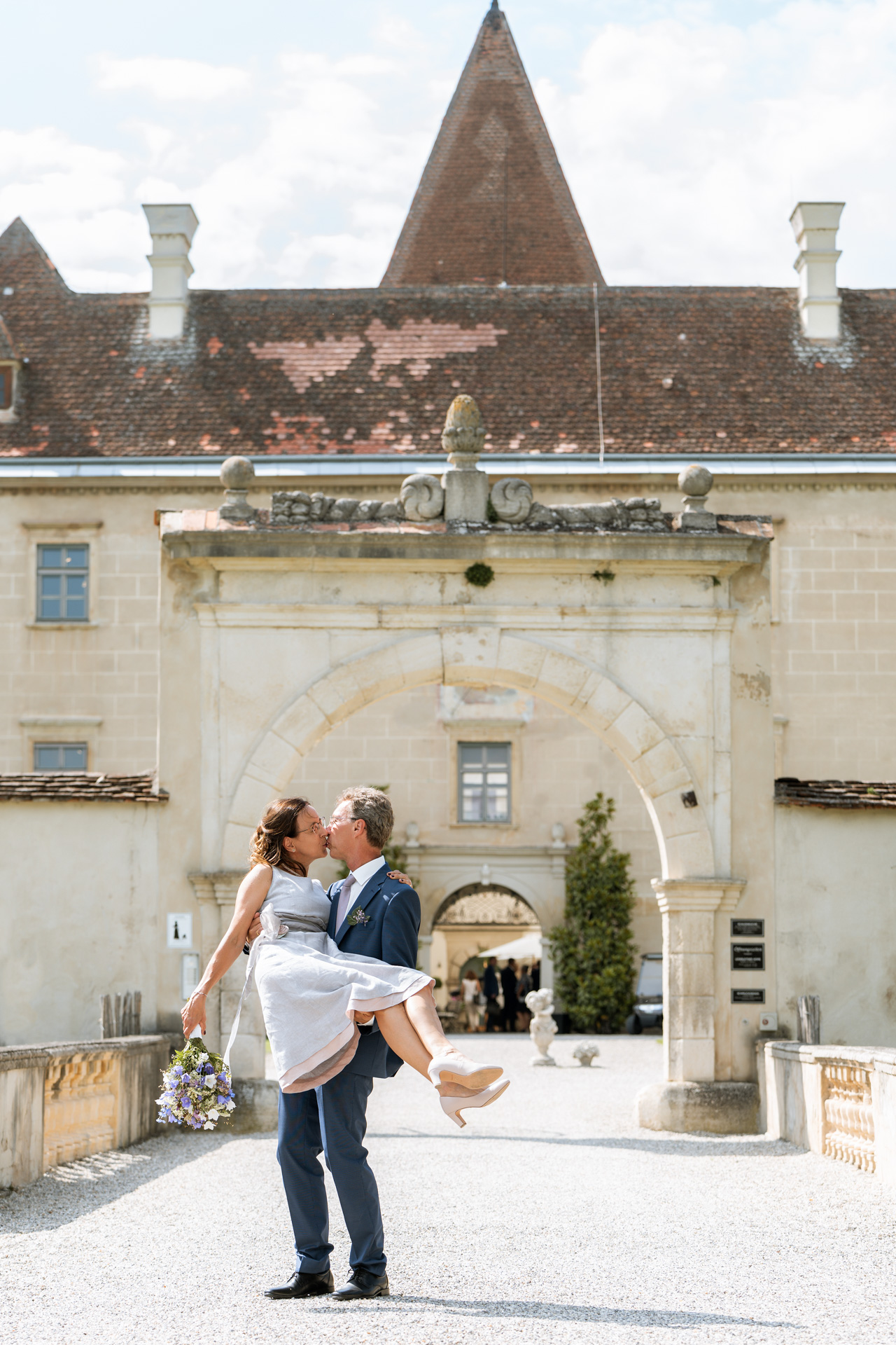 Hochzeitsfoto Shooting mit Kuss